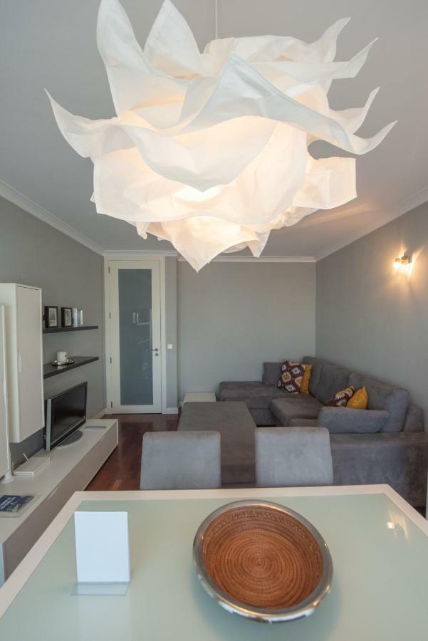 Mouzinho De Albuquerque Apartamento *